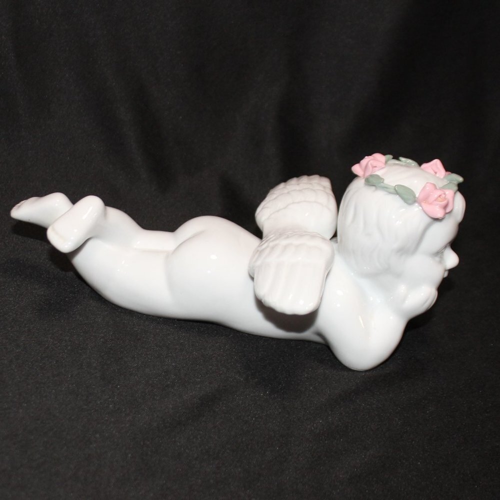 Vintage Cherub Angel Decorative Figurine - Picture 4 of 16